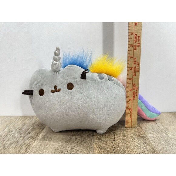 Gund Pusheen the Cat Rainbow PUSHEENICORN Gray Unicorn 12-inch Plush Stuffed - Picture 4 of 8